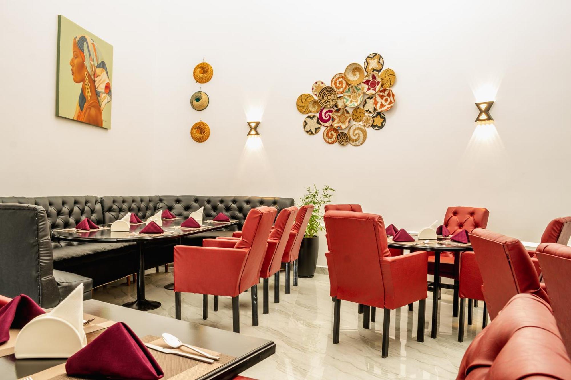 奈瓦沙Avian Court Penthouse公寓式酒店 外观 照片